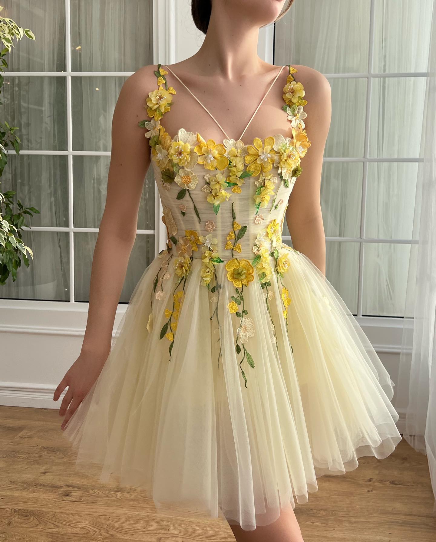 Light Yellow wers Homecoming Dresses 3D Appliqued Short Prom Gown Square Necke A e Tulle Graduation Dress For Birthday