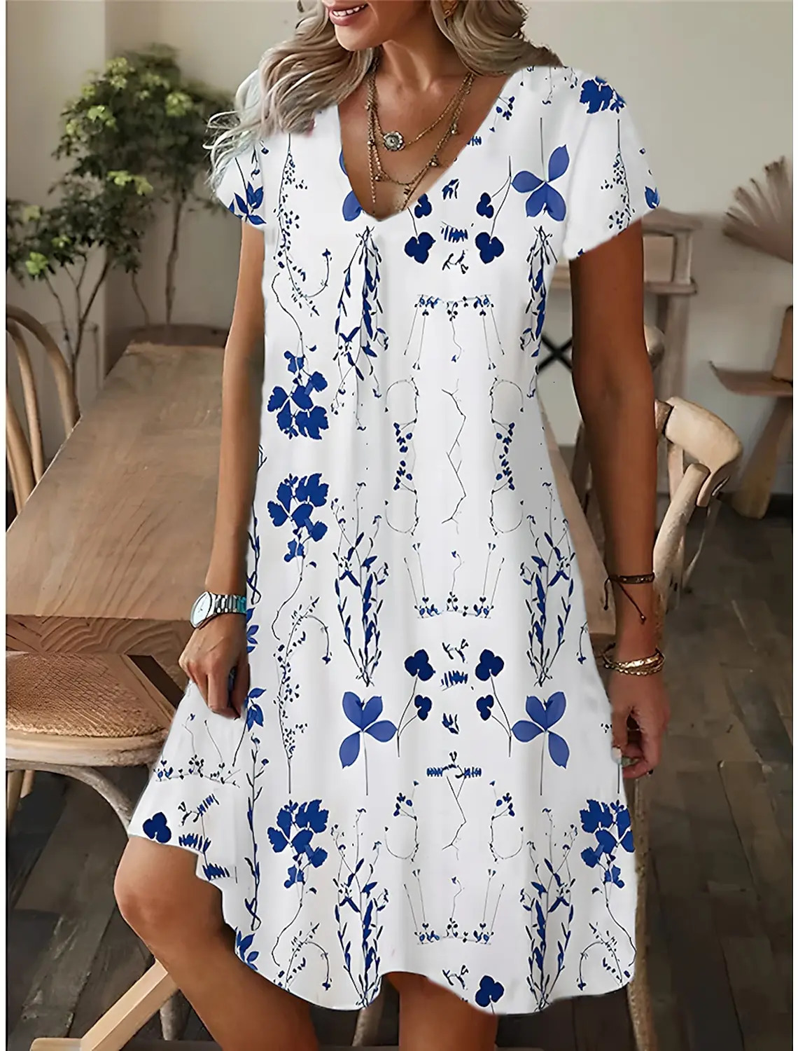 Womens Casual Loose Fitting Short Sleeved Dress 240528