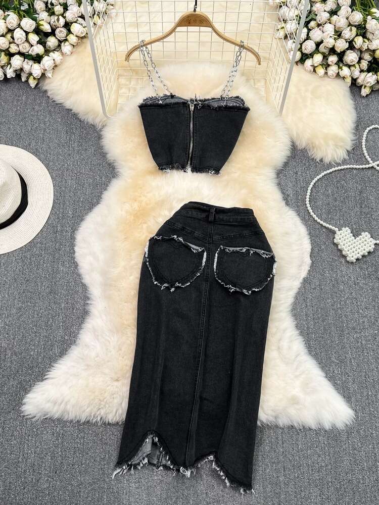 Fashionable set for womens spicy girls denim chain suspender strapless vest two-piece set high waisted tassel split skirt summer