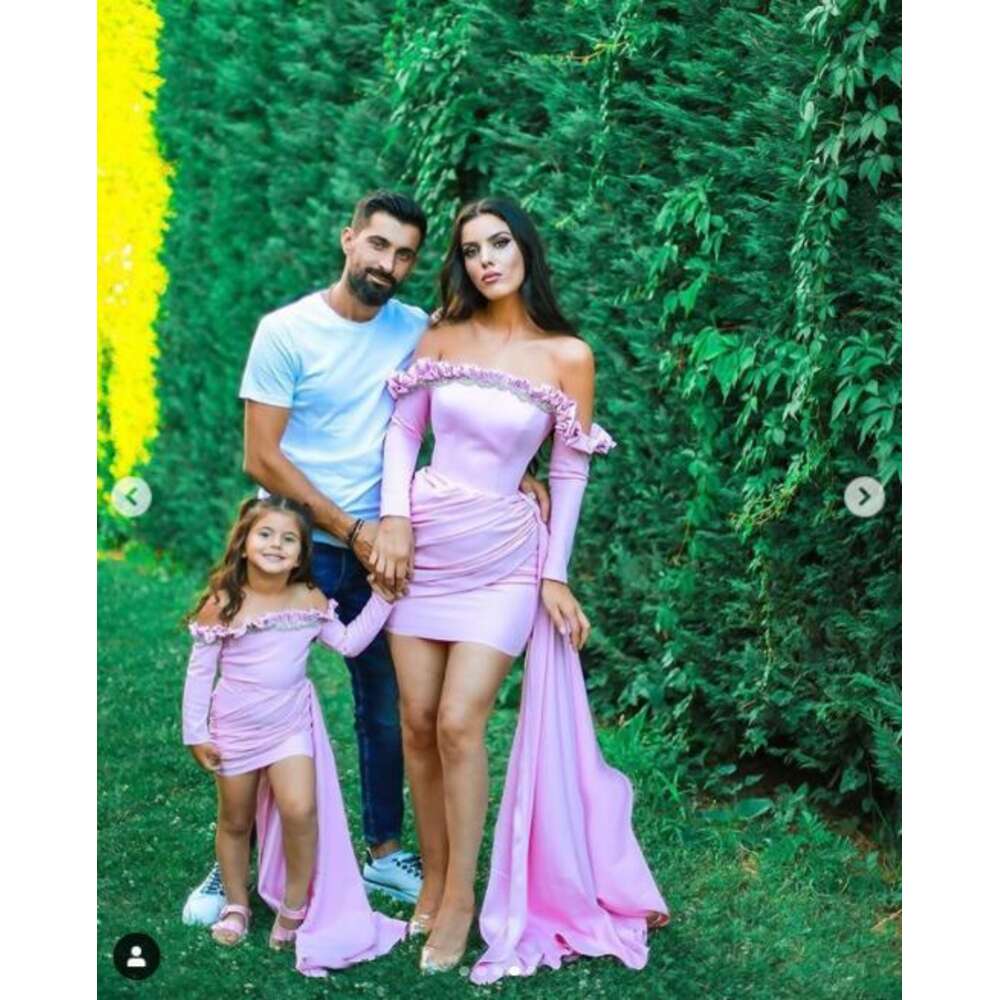 Lavender Off The Shoulder Short Prom Dresses Long Sleeves Mother And Daughter Evening Party Gowns Parent Child Outfit 0227Lz