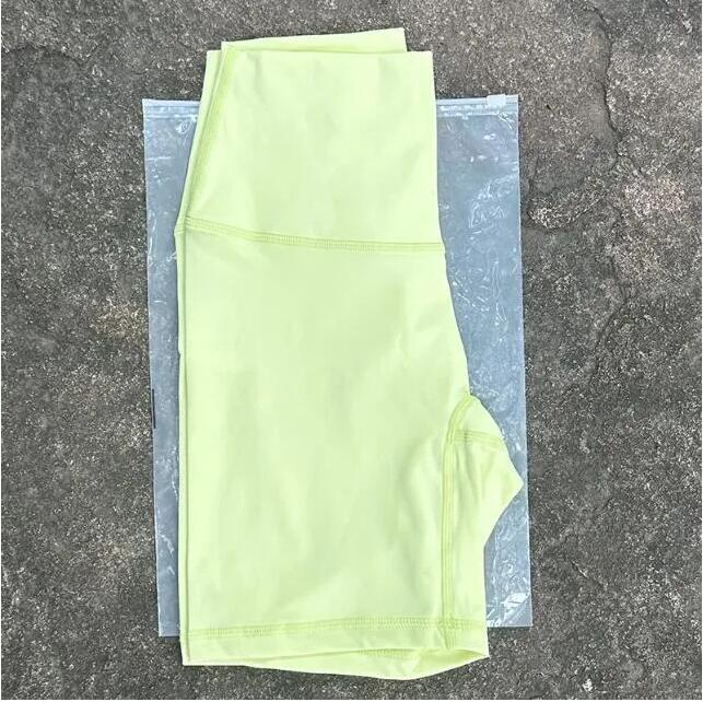 2025 Outfits Suit Align Women's Sports High Waist Designer Yoga Shorts 4-point Pants Running Fiess Gym Underwear Workout Leggings