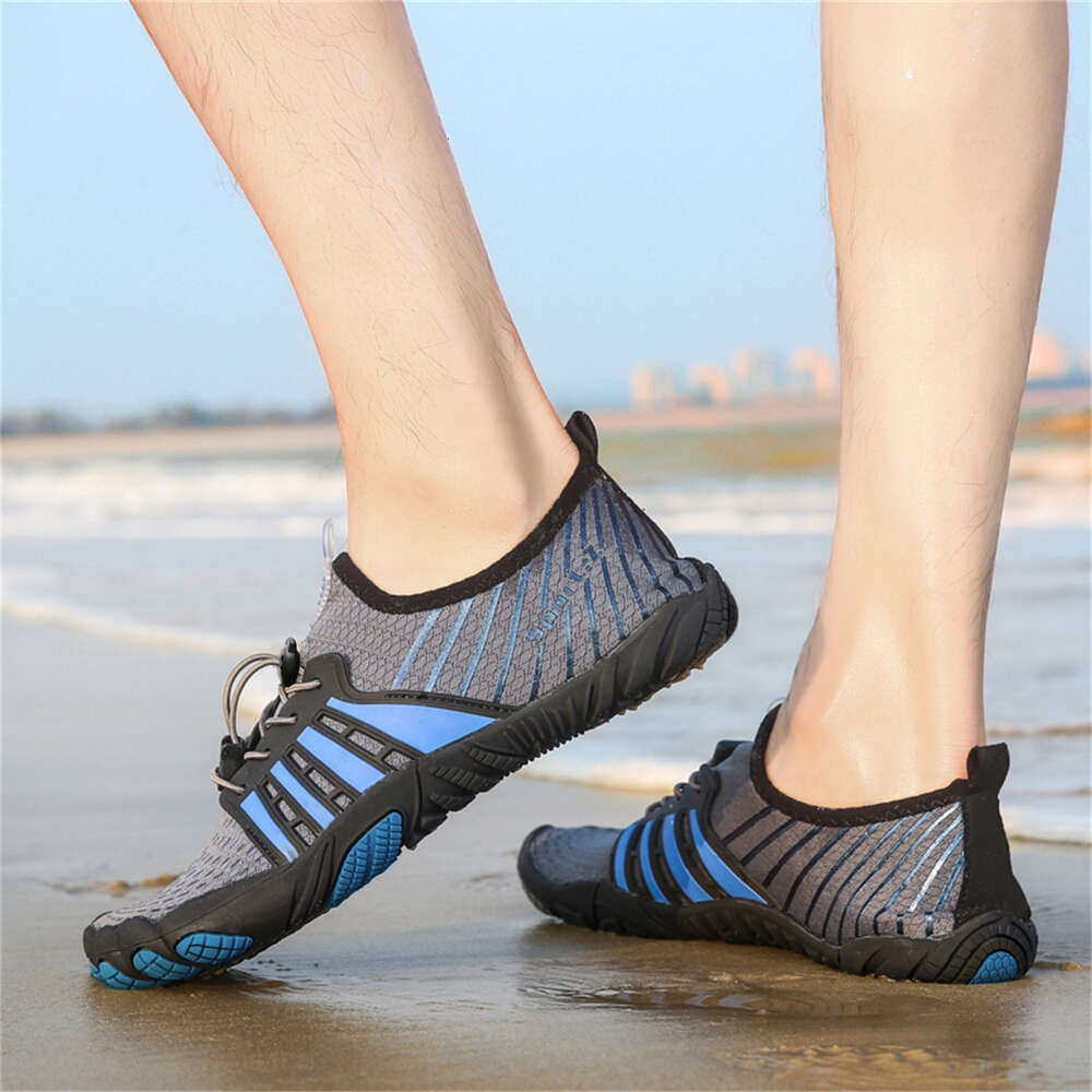 2024 Water Breathable Lightweight Aqua Shoes For Men Quick-Drying Summer Beach Sneakers Gym Male Footwear Non-Slip ddmythur