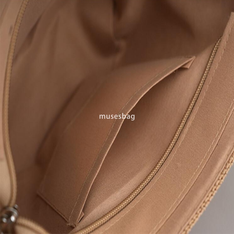 New belt single shoulder woven bag with contrasting stripes simple and fashionable tote bag commuting bag