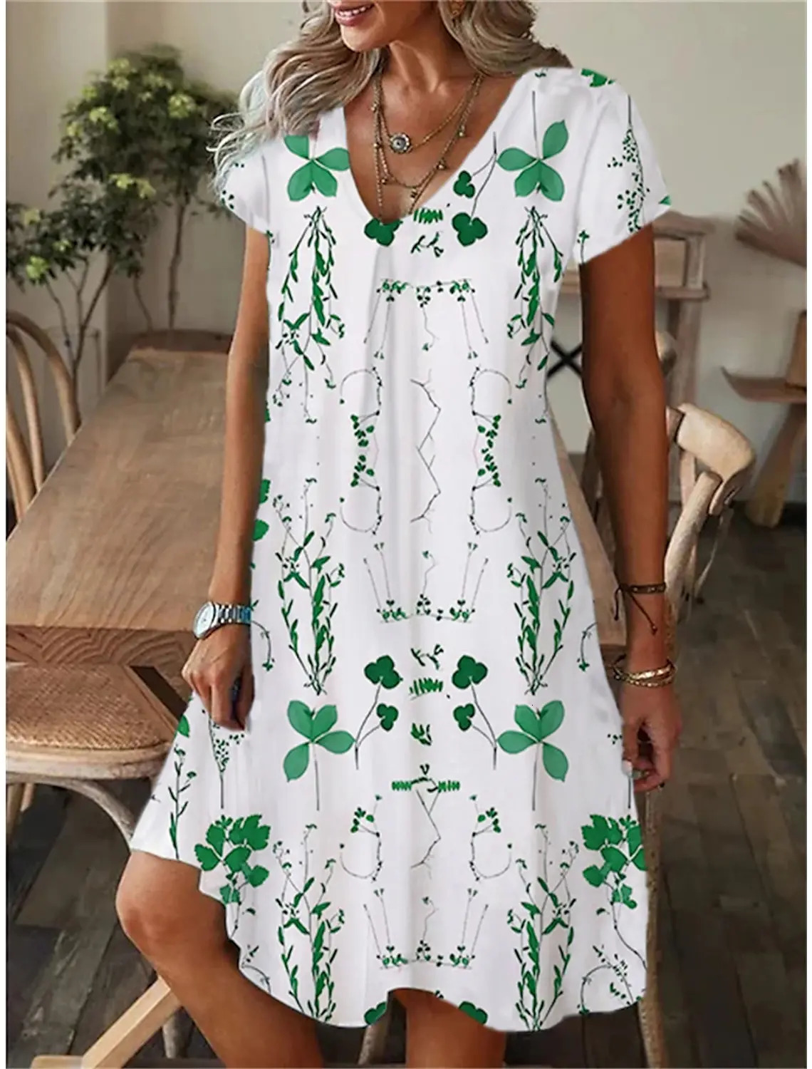 Womens Casual Loose Fitting Short Sleeved Dress 240528