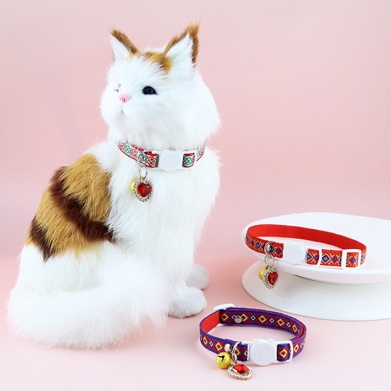 Pet Cat Collar Adjustable Puppy Collar with Bell & Heart Rhinestone Pendant Red Plaid Pet Collar for Cat & Puppy Pet Accessories