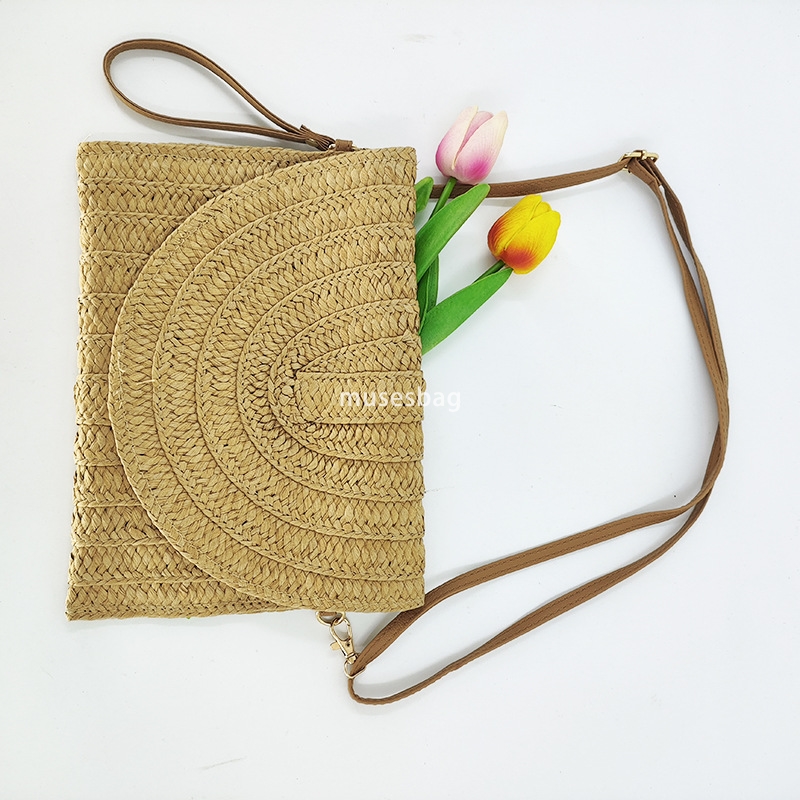 New Woven Bag Grass Underarm Bag Beach Wind Signal Sealing Flip Bag Woven Bag Letter Sealing Bag Crossbody Bag