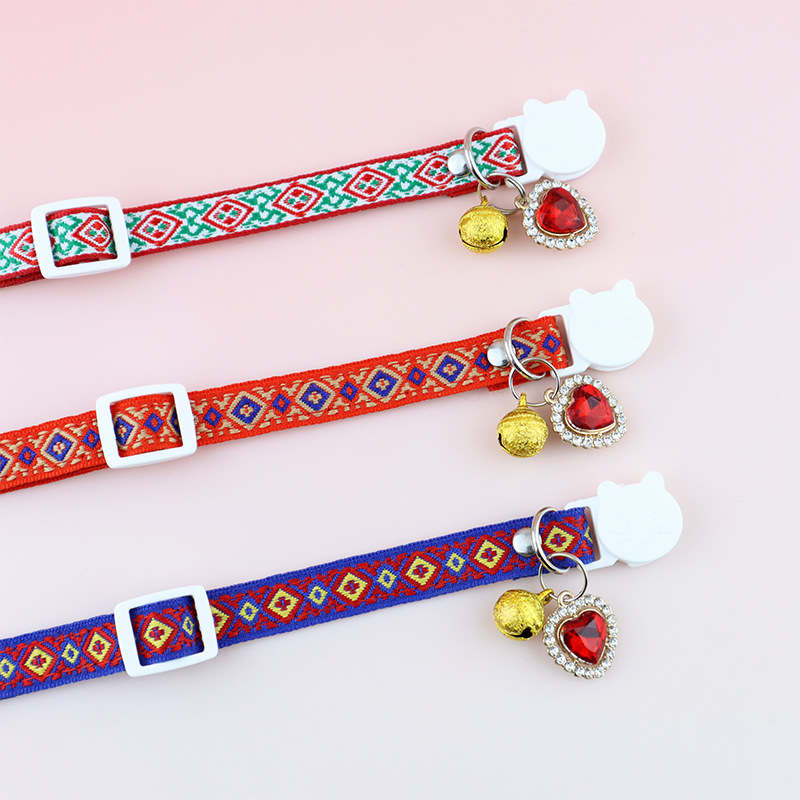 Pet Cat Collar Adjustable Puppy Collar with Bell & Heart Rhinestone Pendant Red Plaid Pet Collar for Cat & Puppy Pet Accessories