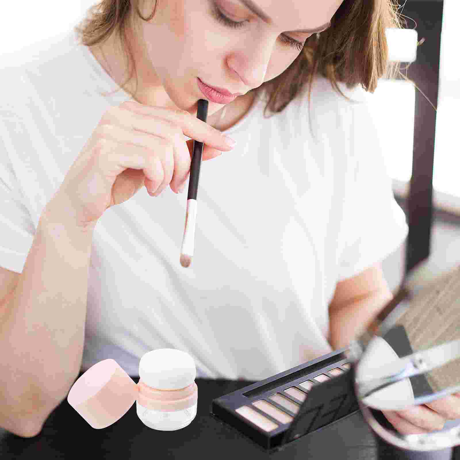 Compact Portable Makeup Powder Container Travel Loose Case Cosmetics Containers