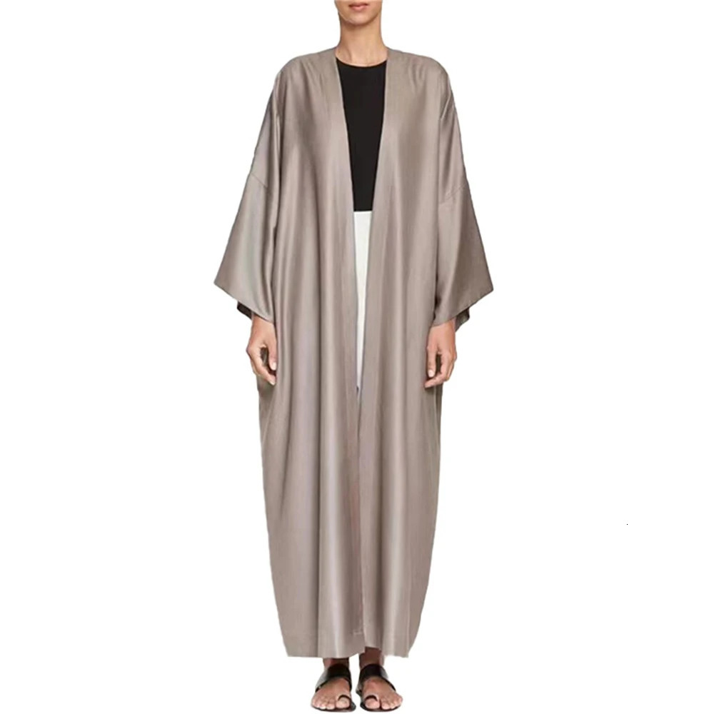 Elegant Bright Satin Batwing Sleeve Cardigan Robe Modest Muslim Dubai Plus Size Kimono Open Abaya Dress Corban Eid Ramadan Woman 240529