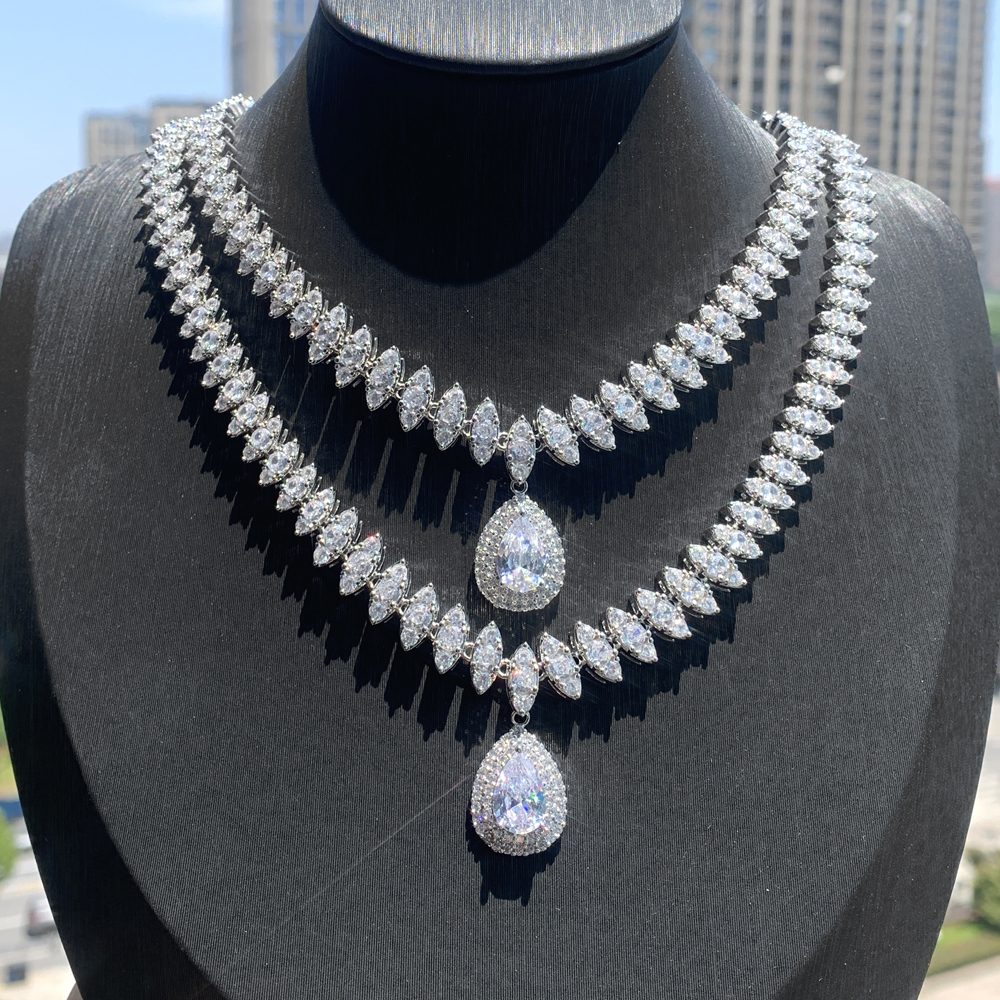 Iced Out Sier Chain Necklace for Men and Women with Water Drop Pendant