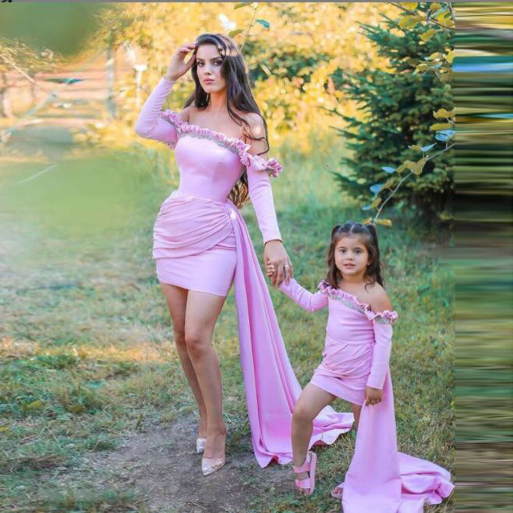 Lavender Off The Shoulder Short Prom Dresses Long Sleeves Mother And Daughter Evening Party Gowns Parent Child Outfit 0227Lz