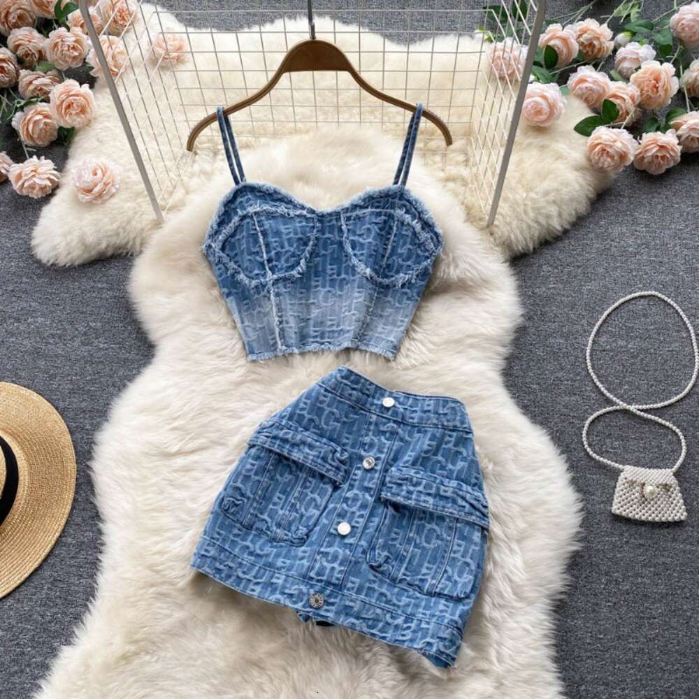 Spicy Girls Short Strap Tank Top Womens Design Sense Umbilical High Waist A-line Denim Short Skirt Two Piece Set