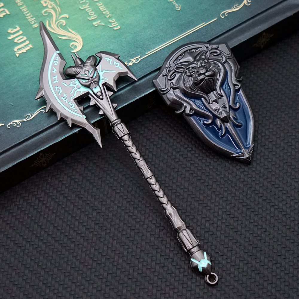 Shadowmourne Axe Keychain Frostmourne Arthas Sword with Shield Keyring for Men Game Accessories Key Ring Pendant llaveros