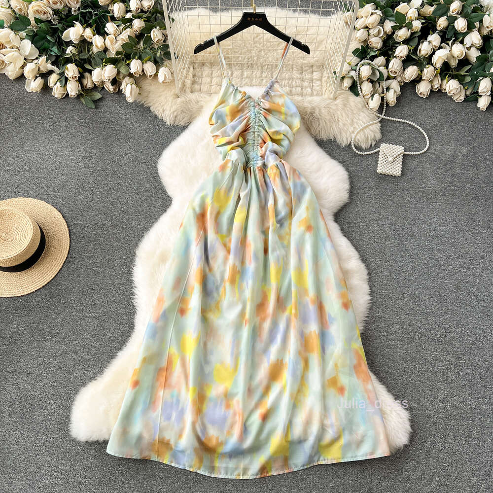 French oil painting irregular halo dye camisole dress womens scheming pleated V-neck slim fit long holiday dress