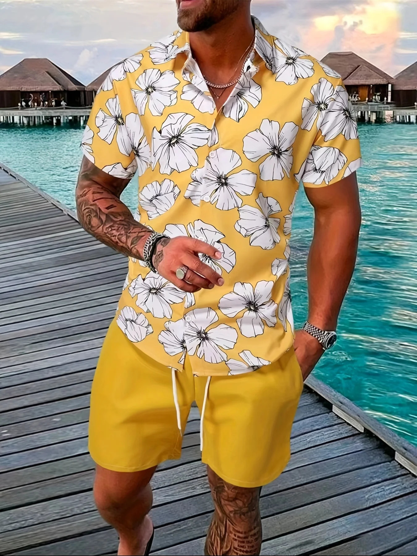 MenA Spring And Fall 2Piece BeachStyle ShortSleeved ButtonDown Lapel TShirt Shorts drawstring Casual Business Sports suit 240531