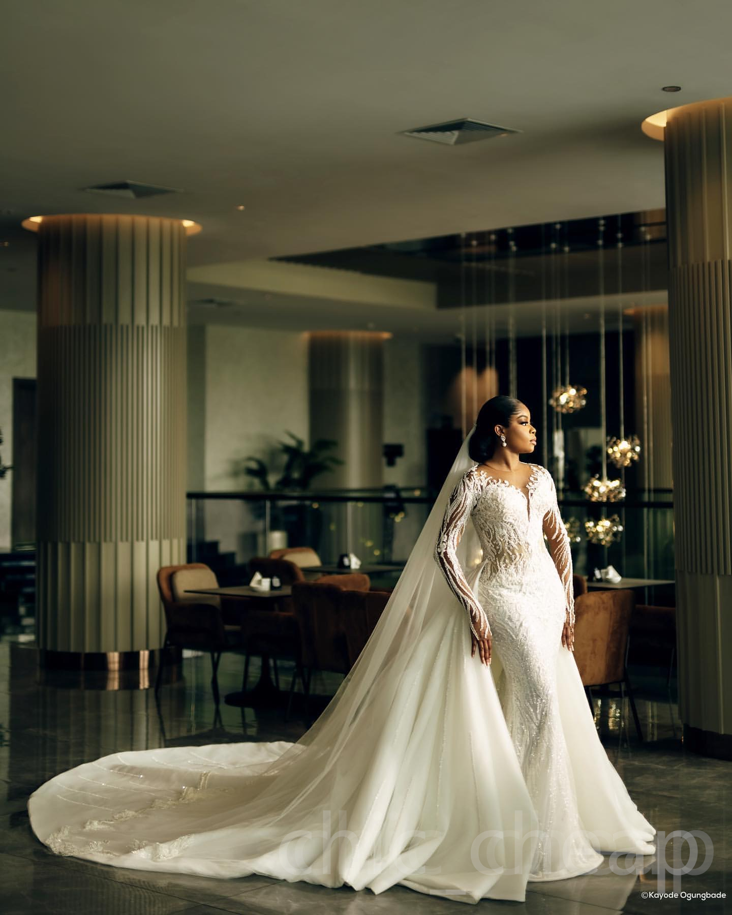 2024 Arabic Aso Ebi Plus Size White Lace Mermaid Wedding Dress Sheer Neck Detachable Train Bridal Gowns Dresses ZJ023