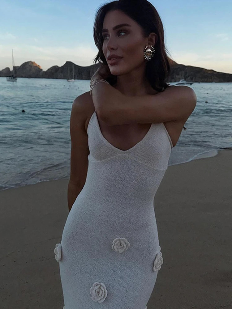 Elegant 3d Flower Sling Maxi Dress Women Deep V-neck Sleeveless Beach Dresses 2024 Summer White Lady Chic High Street Robes 240530