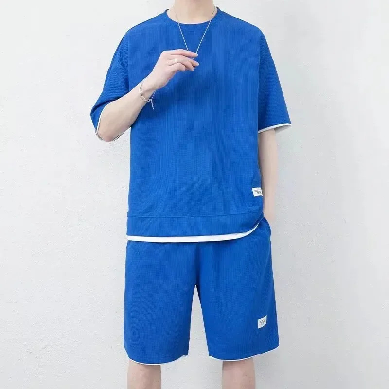 Men Summer Casual Sportswear Set Ice Silk Short Sleeve Tshirt Sporty Shorts One Piece Trendy Matching 240531