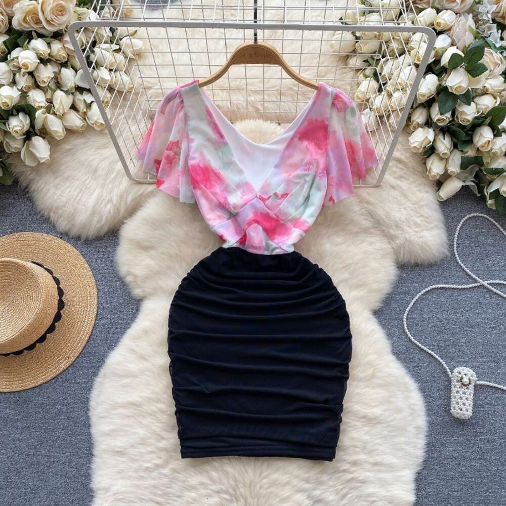 Nightclub womens sexy deep V-neck niche color blocking splicing waist tightening slimming sexy buttocks wrapped skirt small stature dress