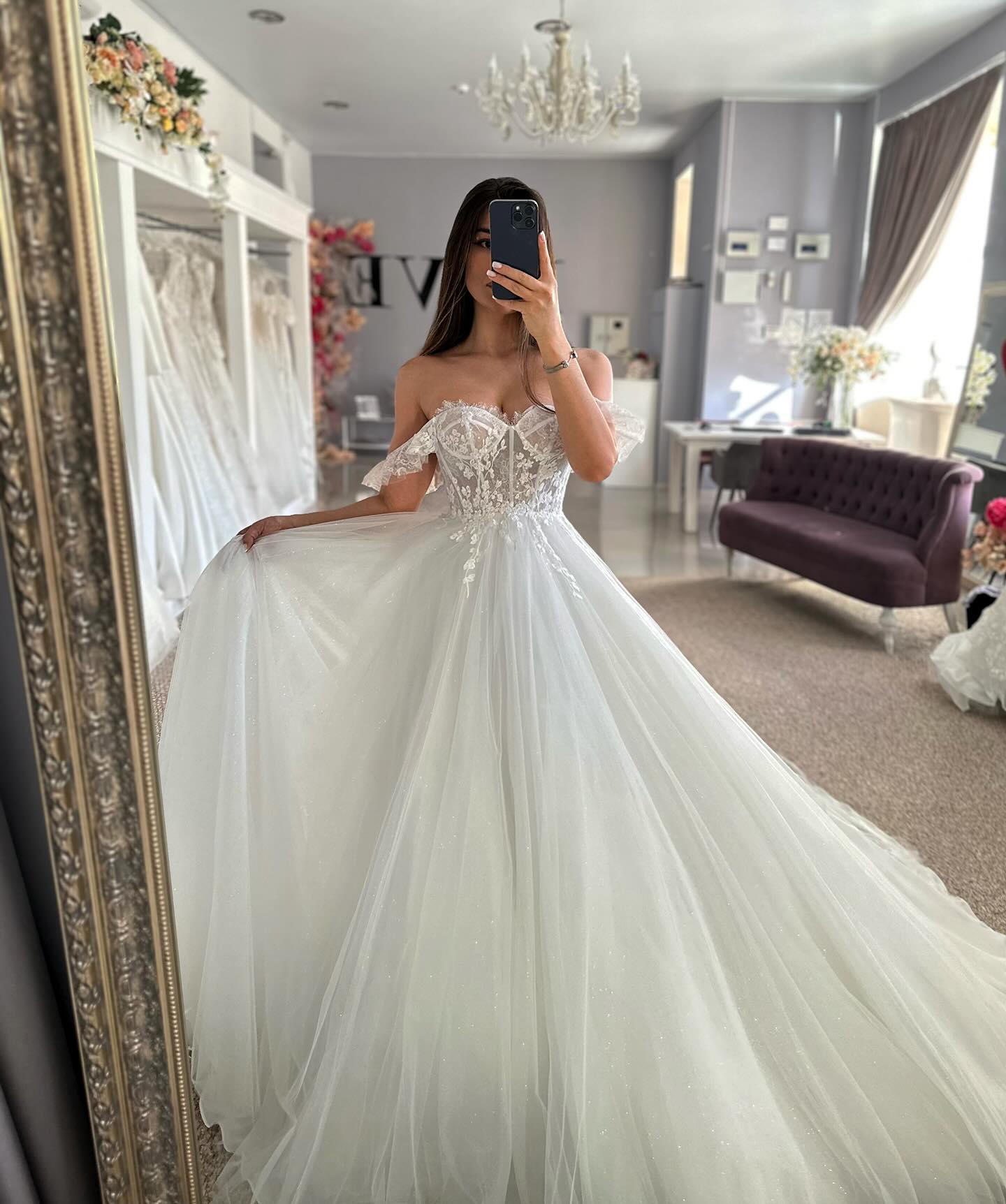 Vintage A Line Dress For Bride Lace Off Shoulder Country Wedding Dresses Bone Bodice Vestidos De Novia Tulle Bridal Gowns 0616