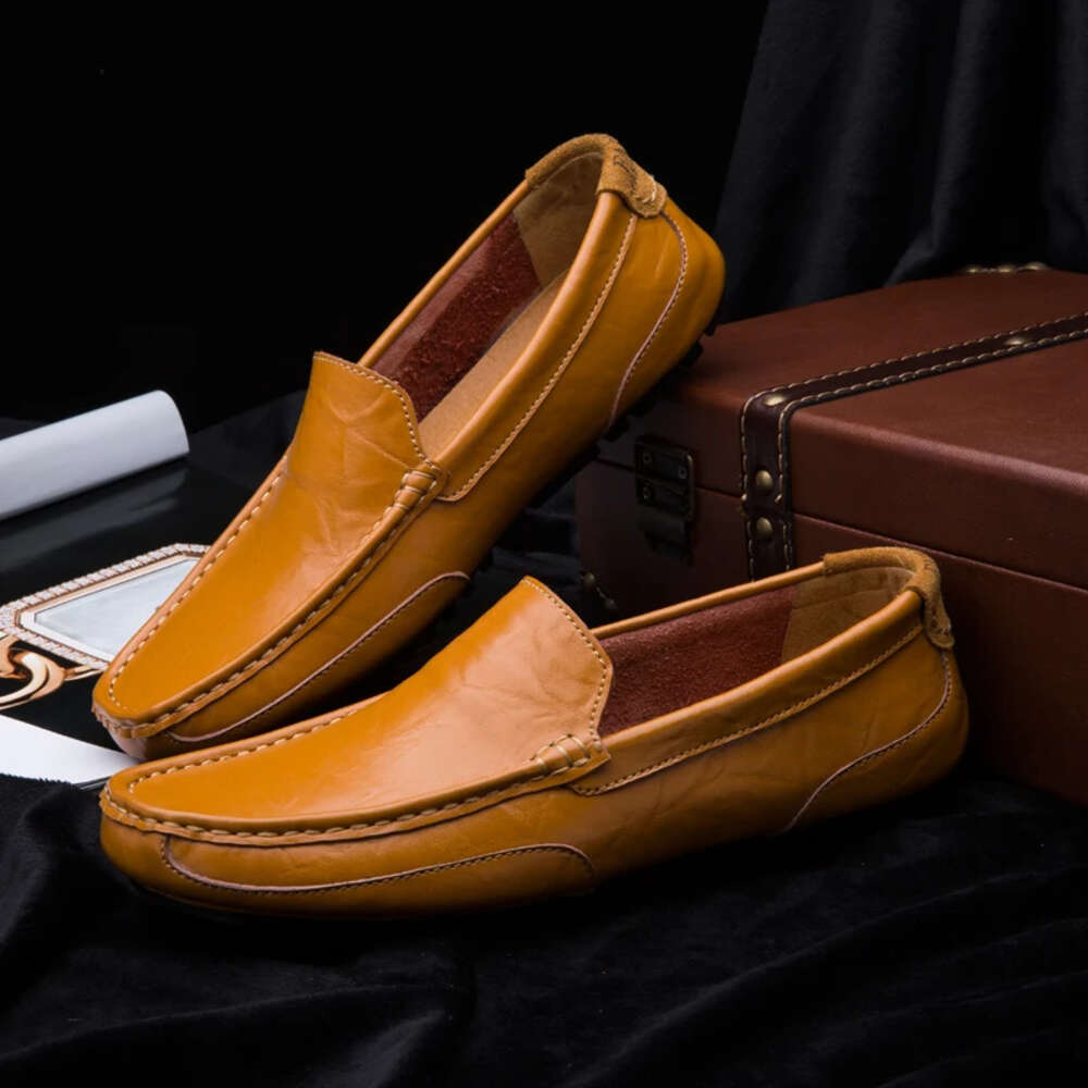 2024 Men Casual Brand Genuine Leather Mens Loafers Moccasins on Driving Shoes