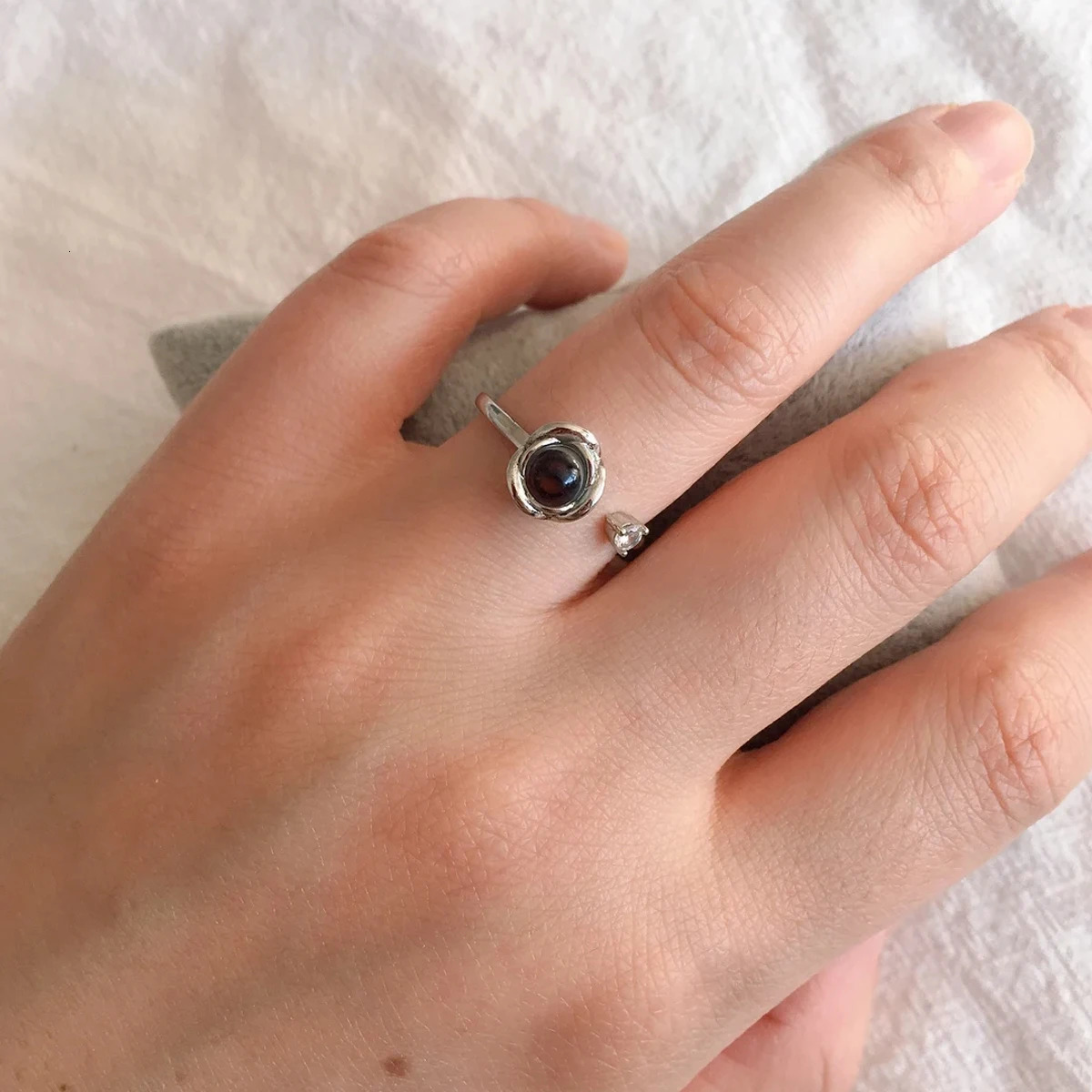 Custom Projection Po Ring For Women Personalized Jewelry Gift for WifeGirlfriend Birthday GiftAnniversary Gift Mothers Day 240530
