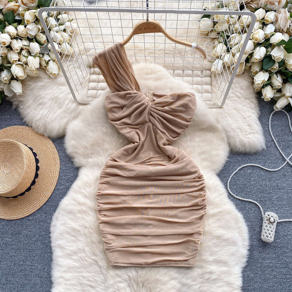 Bounce and wear high-end nightclub womens clothing with scheming pleats elastic mesh sexy buttocks wrapped skirt single shoulder suspender dress