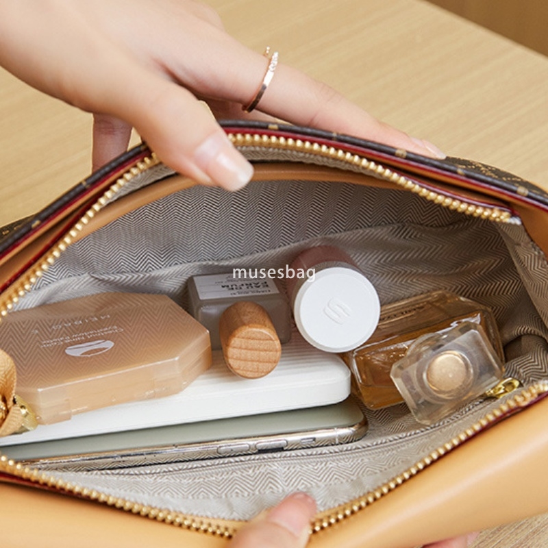 New style messenger bag fashionable crossbody bag waist bag ins trendy casual single shoulder chest bag wide shoulder strap bag women's bag