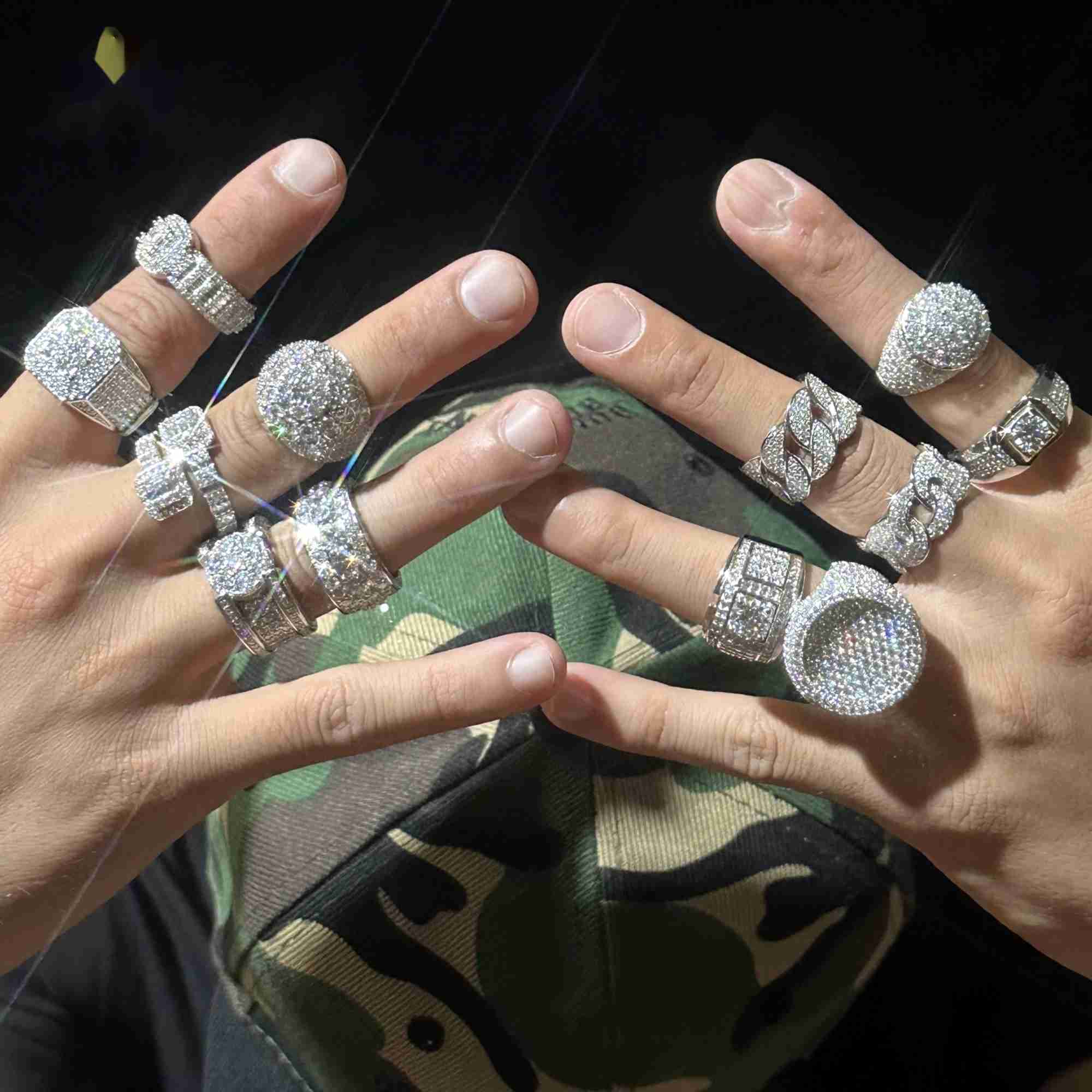 2024Hip fully iced out baguette dia rings fashion hip hop cross ring gra certified moissanite jewelry for men