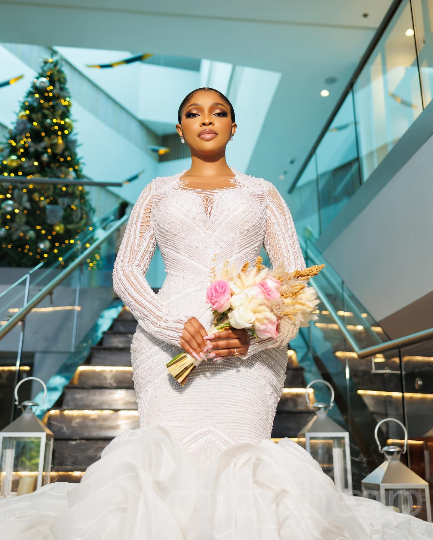 2024 Arabic Aso Ebi Plus Size Ivory Luxurious Mermaid Wedding Dress Beaded Lace Tiers Organza Bridal Gowns Dresses ZJ633