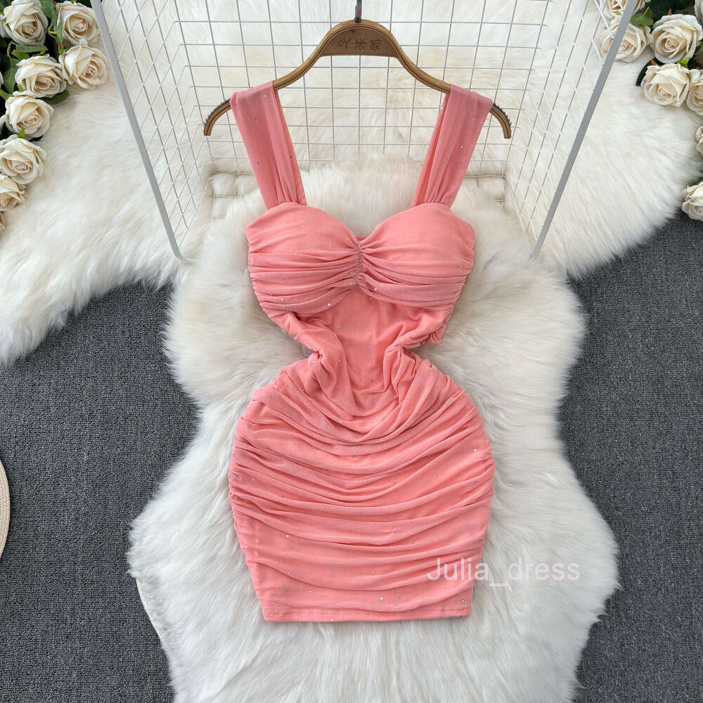 French temperament socialite sexy suspender dress womens summer pleated waist slimming effect buttocks wrapped sexy short skirt
