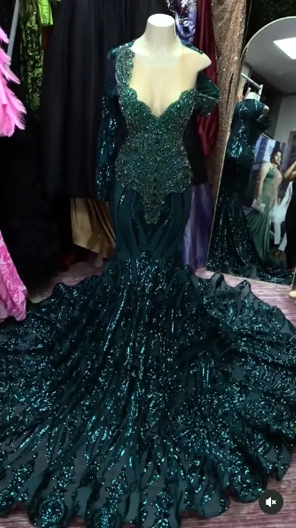 hunter green Mermaid Prom Dresses Crystals Beaded Evening Gowns black girl Long Sleeve Sexy Pageant Birthday Party Dress