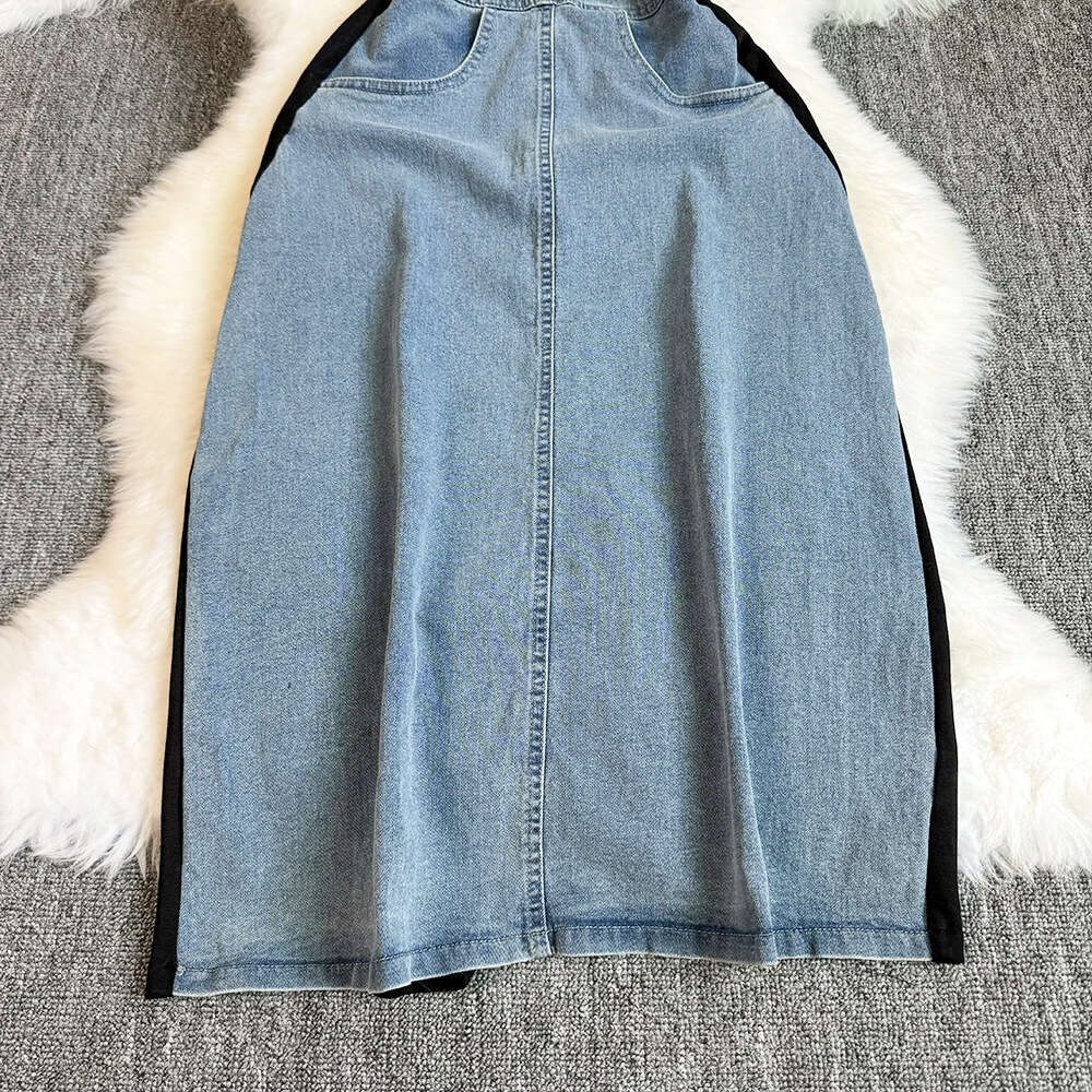 French slimming V-neck off shoulder denim patchwork dress 2024 summer temperament contrasting color high-end slimming temperament dress