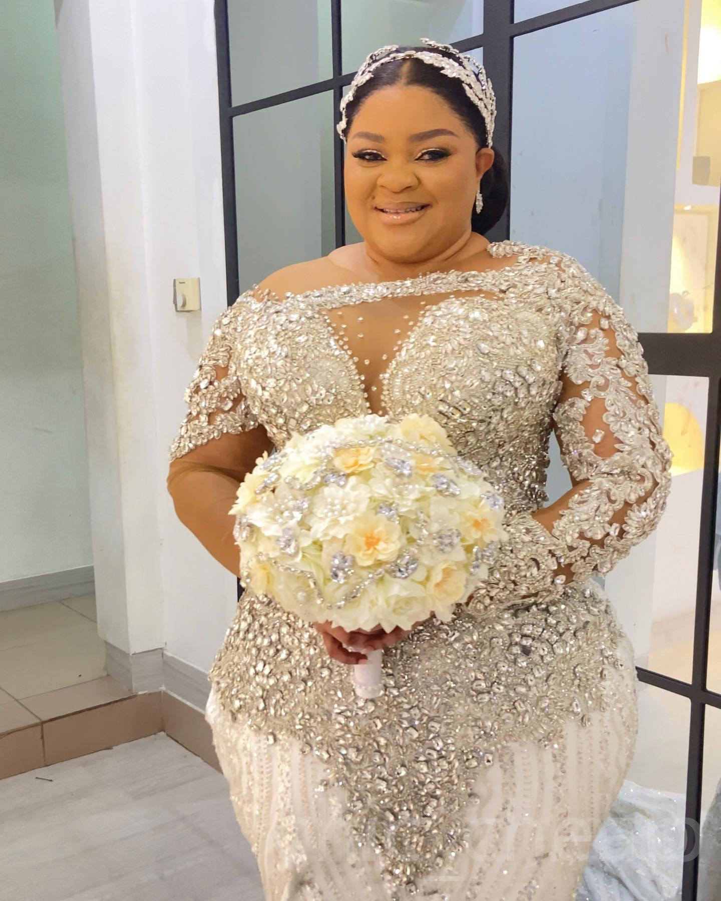 2024 Arabic Aso Ebi Plus Size Luxurious Mermaid Wedding Dress Beaded Crystals Sequined Sparkly Bridal Gowns Dresses ZJ202