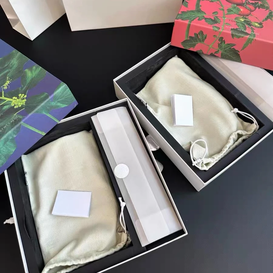 Tomato Leaf Ivy Line Fragrance Ceramic Tray Aromatherapy Set Gift Box Candle Aromatherapy Christmas Gift