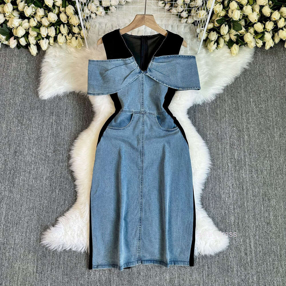 French slimming V-neck off shoulder denim patchwork dress 2024 summer temperament contrasting color high-end slimming temperament dress
