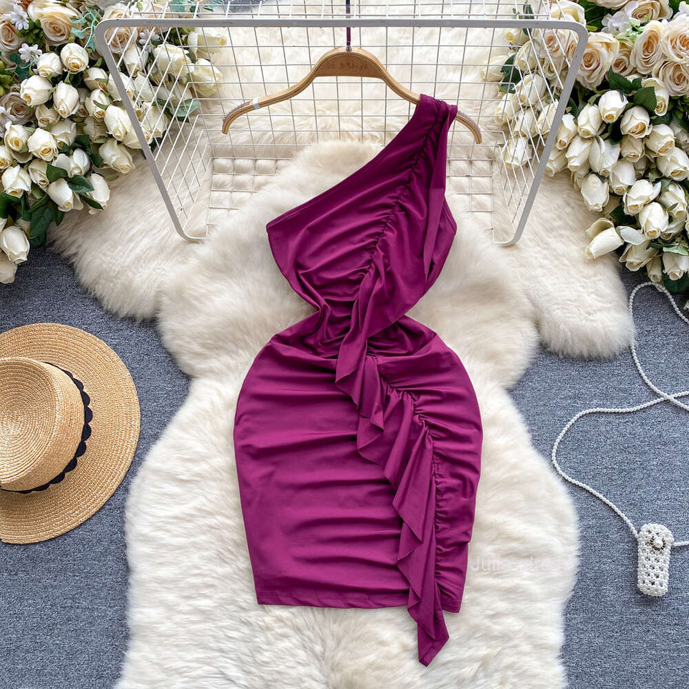 Dresses for women with a design feel ruffled edges slim fit buttocks wrapped skirt sexy diagonal collar off the shoulder strapless formal dress