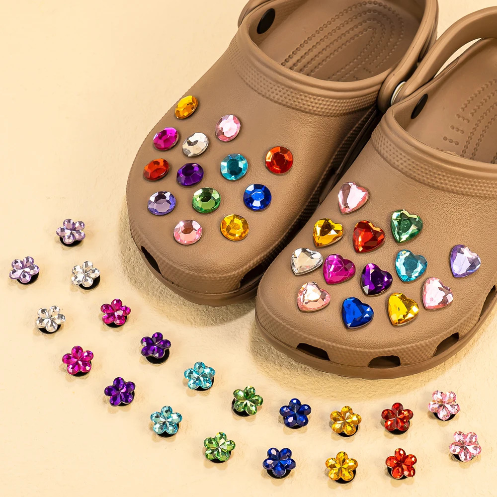 1050pcs Crystal Shoe Charms Flower Heart Circle Shoe Decorations Pins for Women Girls Favor Gift Sandal Accessories Clog Buckle 240531