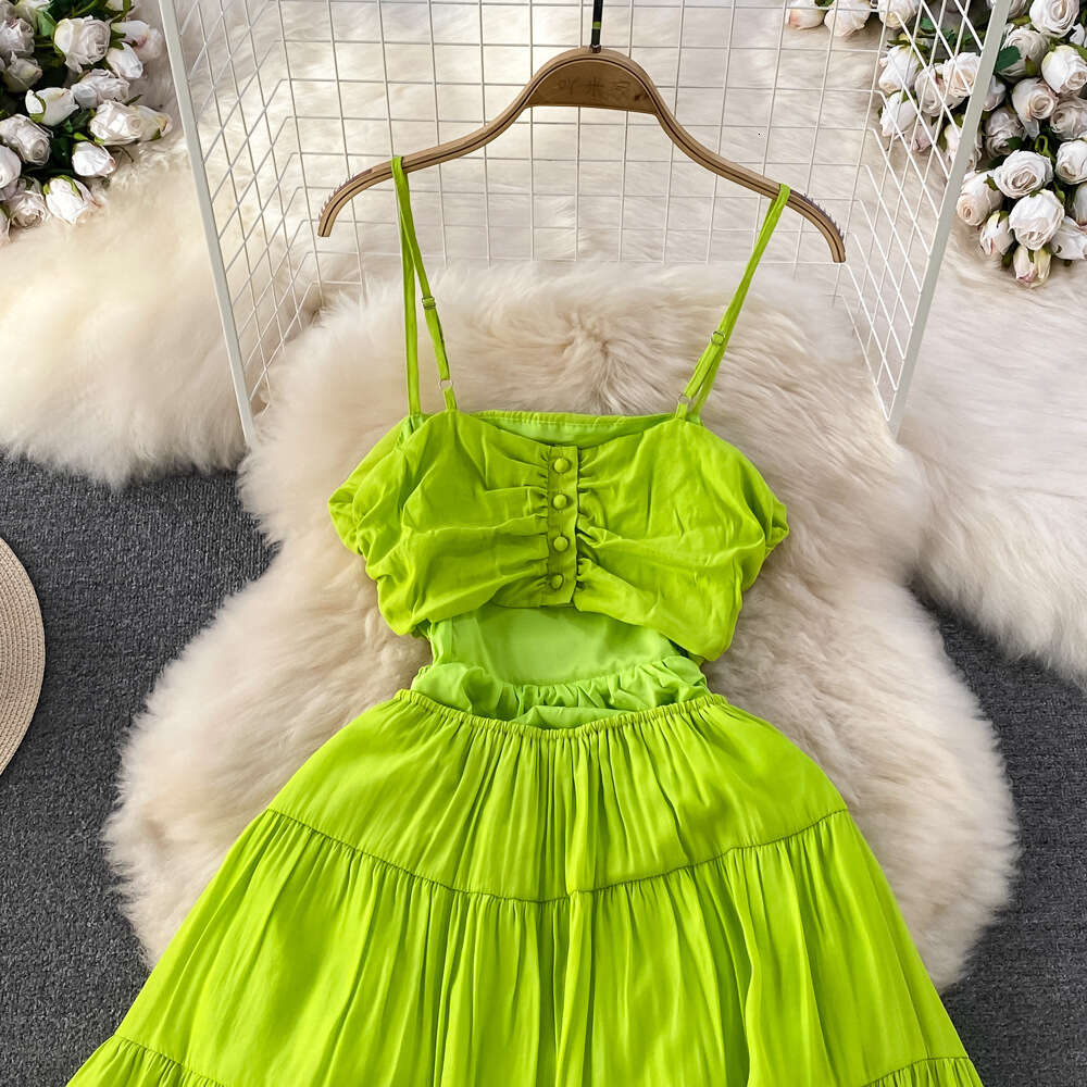 Temperament strapless dress with gentle style and slim waistband A-line dress seaside vacation big swing long skirt