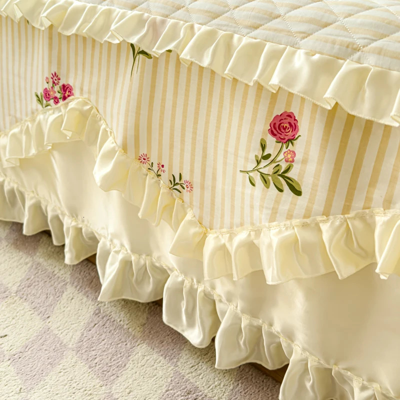 100% Cotton Thicken Quilted Bedspread King Queen Size Princess Lace Bed Skirt Pure Cotton Bed Cover Not Including Pillowcase 240530