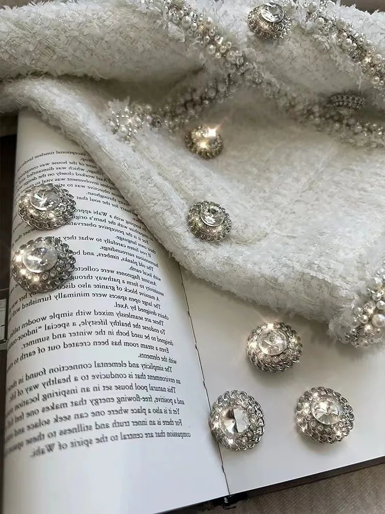 UCXQ sweet Beaded Hanging Neck Button Dress Sexy Backless Diamond Waist Tweed Short Dresses Women Spring Summer 23A8287 240529