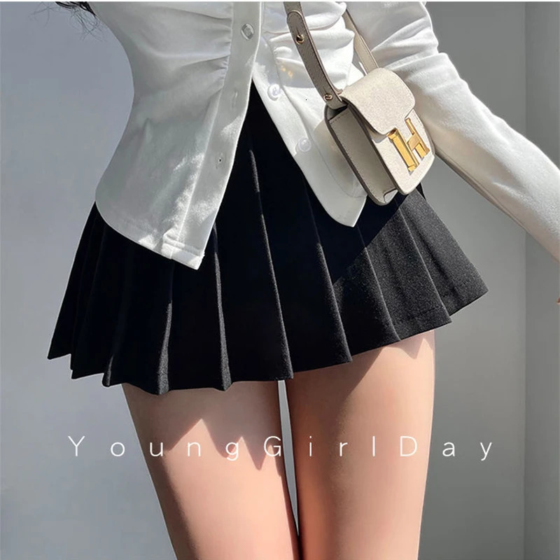 ZOKI Pleated Skirt with Short Sexy High Waist Irregular White Black Aline Gyaru Tennis extreme Mini School 240513