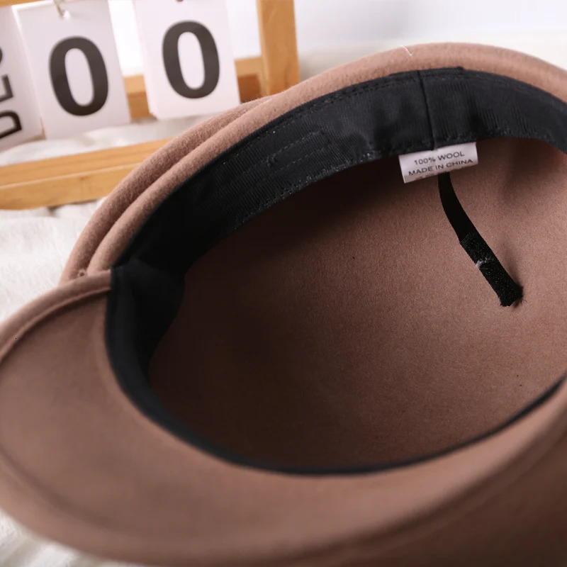 Japan Curved Eaves Wool Beret Women Autumn Winter Felt Fedora Black Painter Hat Female Warm Octagonal Hats Classics Walking Cap 241125