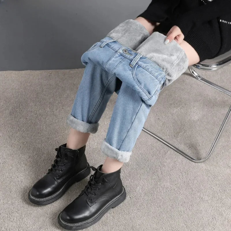 Winter warm slim fit jeans womens casual denim pencil pants thick velvet womens jeans high waist tight straight jeans wool 241122