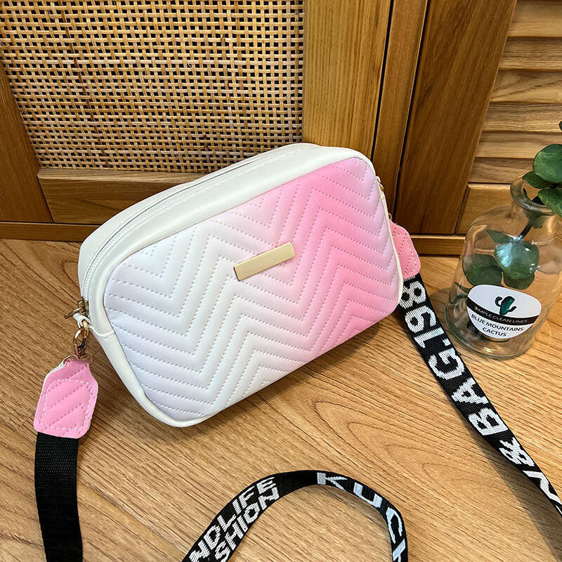 Women's 2022 new wave pattern embroidered iron sheet ribbon small square camera casual live broadcast gift bag
