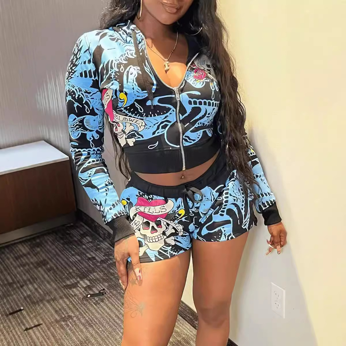 New Fashion Printed Long Sleeved Shorts Set For Spicy Girls New Fashion Printed Long Sleeve Shorts Set