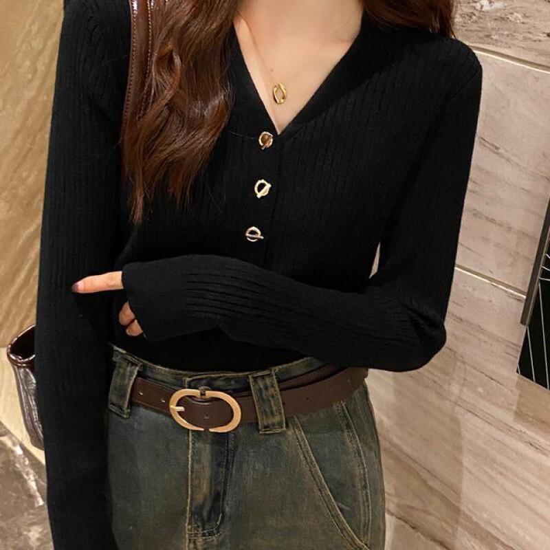 New women's small fragrance underwear paired with a new winter knitted high intelligence soft adhesive sweater designer top