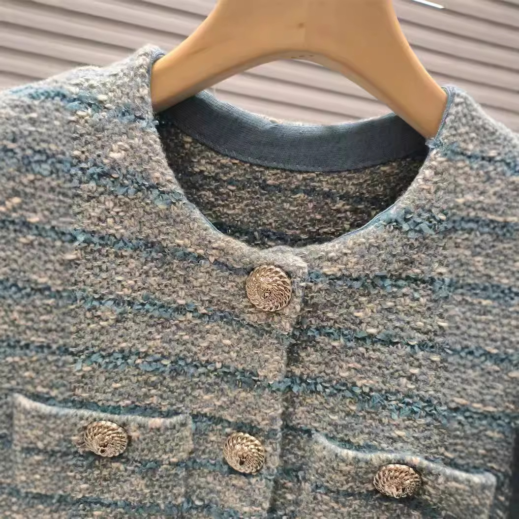 Women's Vintage Tweed Coat Long Sleeves Round Neck Knitted Metal Buttons Elegant Top