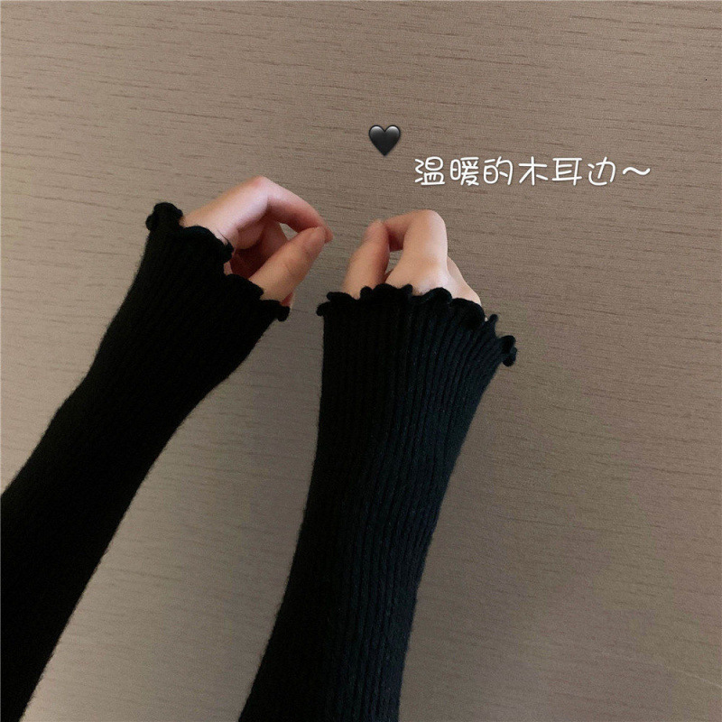 Autumn and Winter New Lace Sweater Half High Collar Knitted Top Slimming Black Bottom Shirt Mushroom Edge Designer Women's Interior