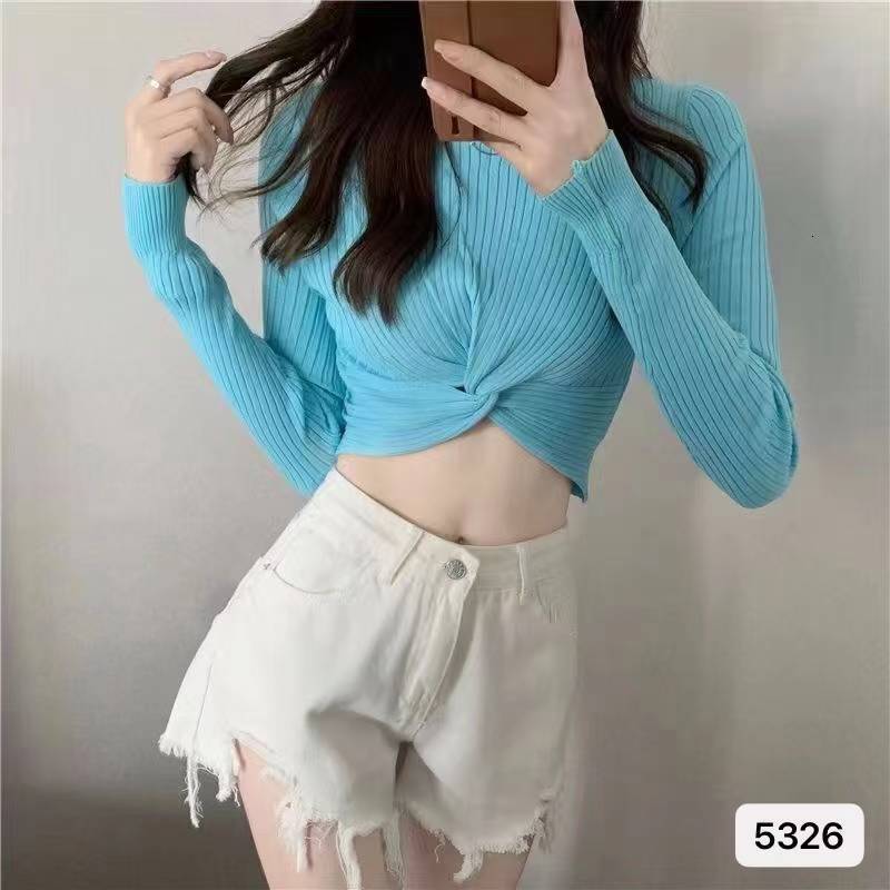New Korean version women's cross long sleeved T-shirt knitted sweater design sense designer niche slim fit short top
